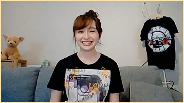 宇賀神メグアナのロックTシャツ